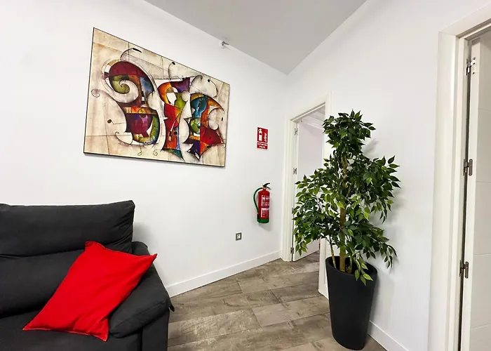 A8 - Apartamento En La Carihuela, 2 Dormitorios, Wifi, A 100 Metros De La Playa