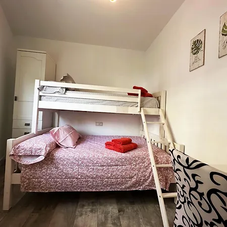 A8 - Apartamento En La Carihuela, 2 Dormitorios, Wifi, A 100 Metros De La Playa Torremolinos Exterior photo